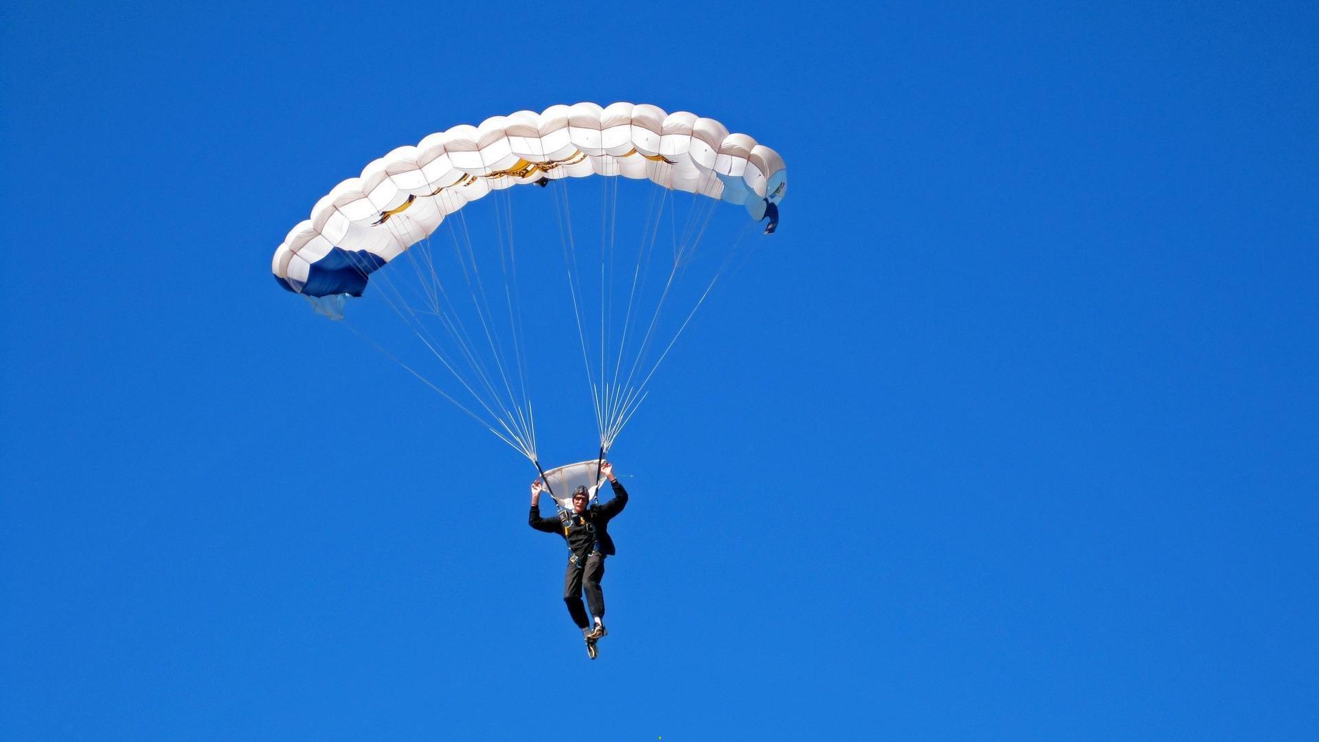 2024北京国际马拉松赛落幕,埃塞俄比亚选手破纪录夺冠,中国选手创个人最佳