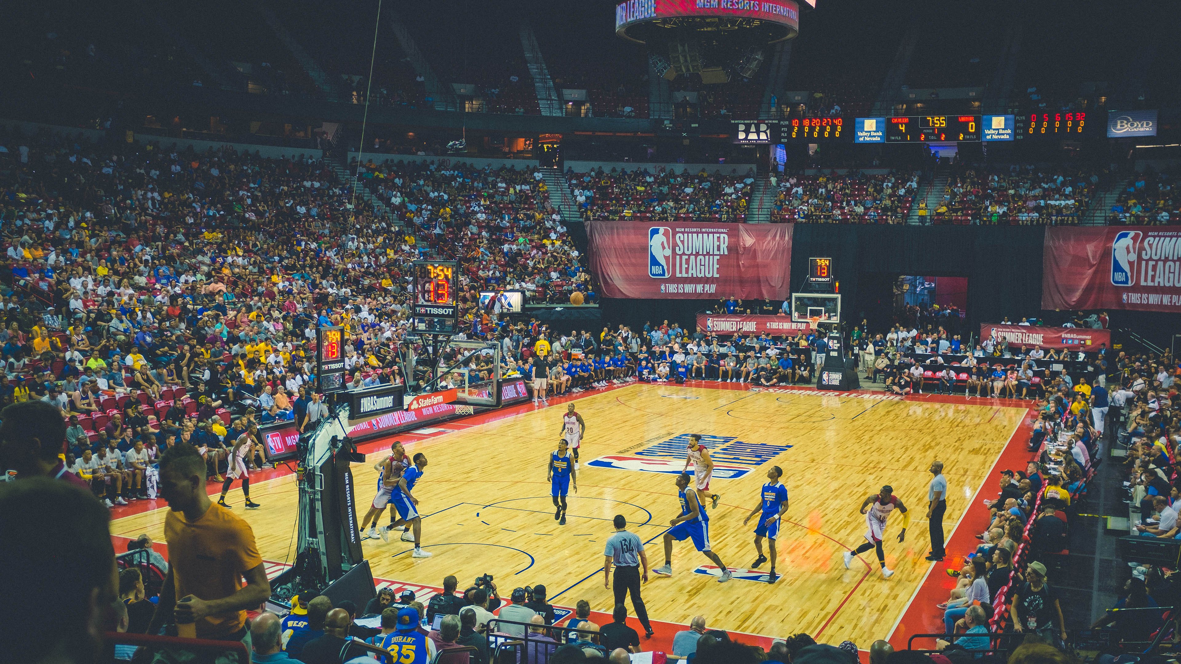 中国体育产业迎来黄金发展期，政策红利与消费升级双轮驱动